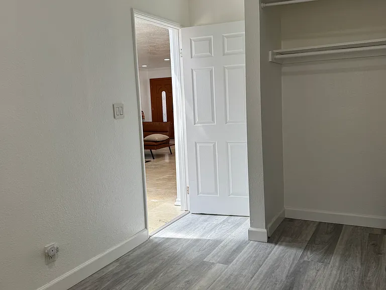 7662 Yukon Dr — Photo 8