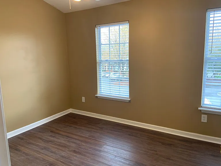 3703 Winborne Ln — Photo 9