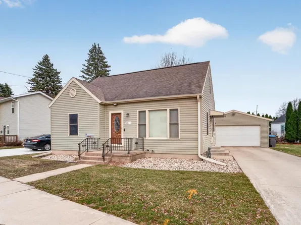 1211 River Drive, Watertown, WI 53094