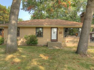 1717 Royal Oak St SW, Wyoming, MI 49519