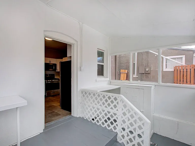 227 N Pearl St — Photo 25