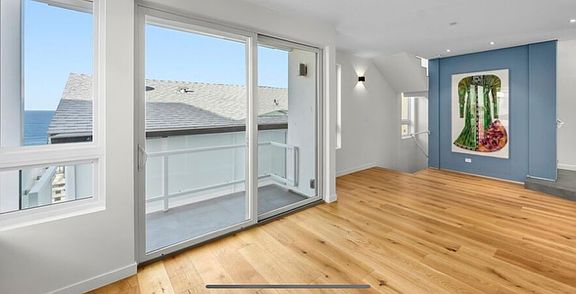 5th image of 4113 Crest Dr