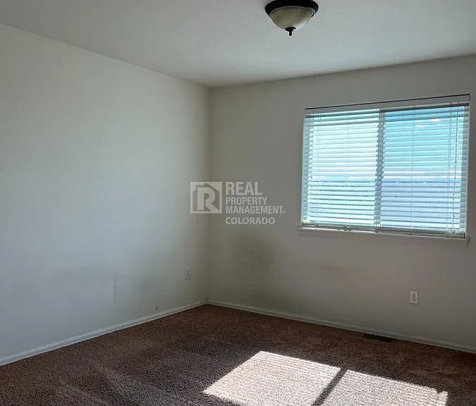 362 Shadowbrook Dr — Photo 36