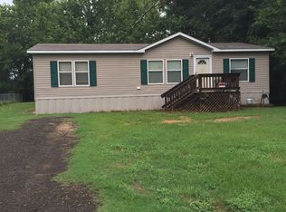 302 Sycamore St, Pineland, TX 75968