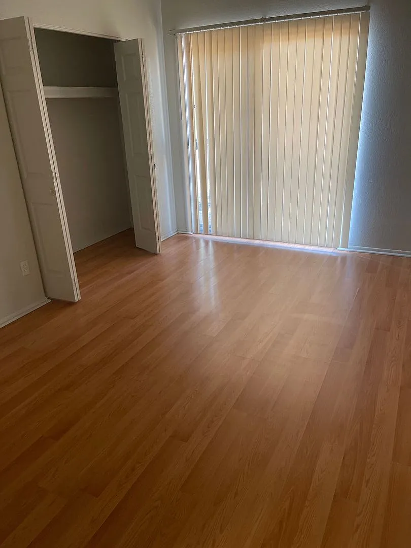 2813 E. Paradise Lane (LW) — Photo 3
