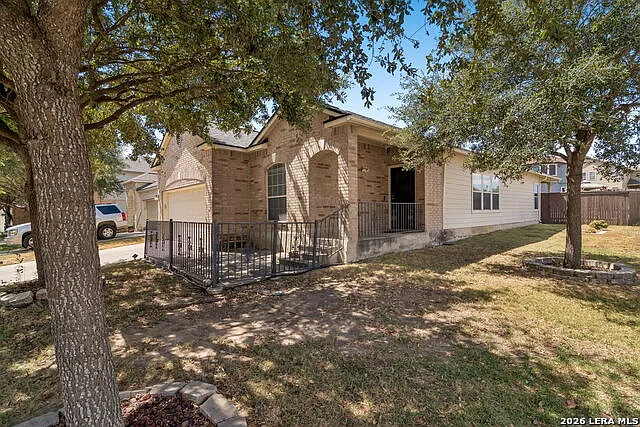 3 bed, 2.0 bath, 1580 sqft, $1,750 — Photo 3