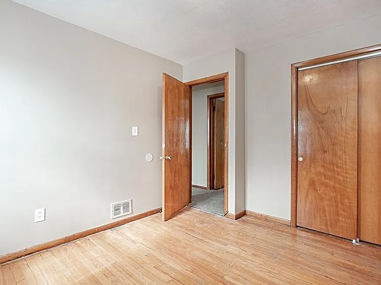 4633 Warner Rd — Photo 15