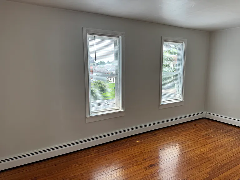 225 W Main St Apt 4 — Photo 19