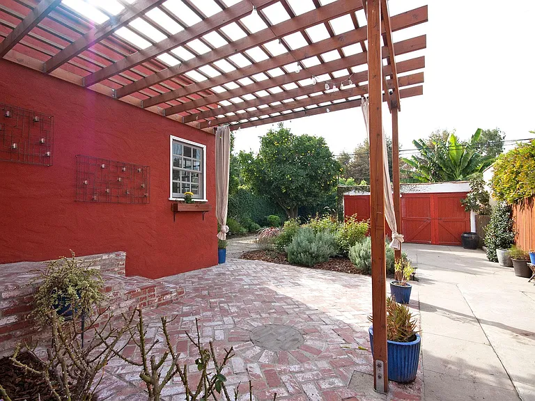 4032 Garden Ave — Photo 16