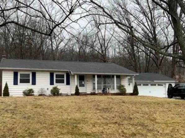 211 Locust Dr, Everett, PA 15537