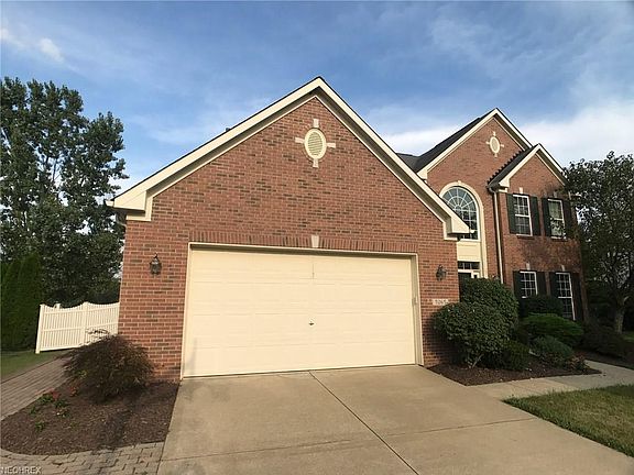 2nd image of 5265 Glenmoore Way