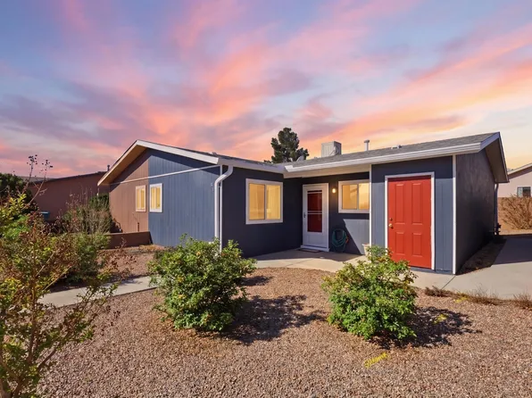905 Los Reyes Ct SE, Rio Rancho, NM 87124