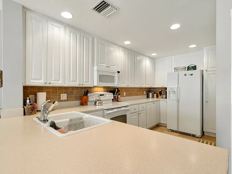 15369 Laughing Gull Ln — Photo 8