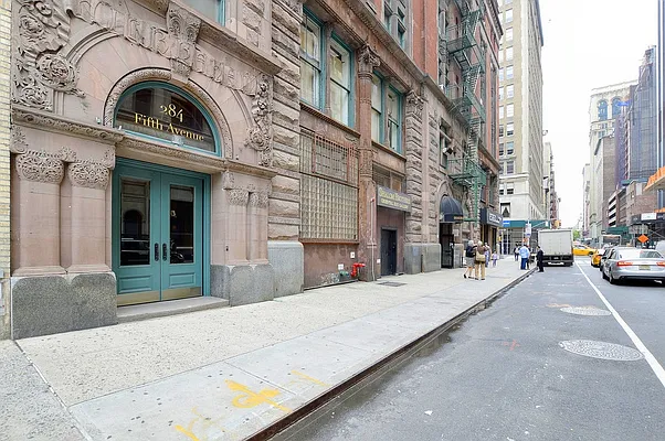 Rented by Bold New York | media 15