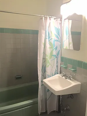 Rented by R New York | media 11