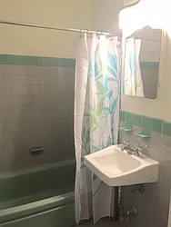 Rented by R New York