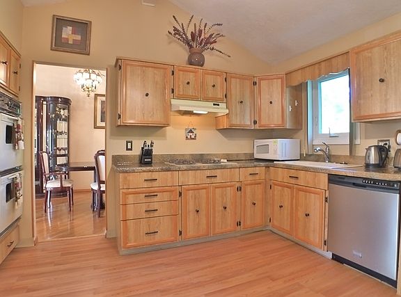 5th image of 1857 Fulham Dr