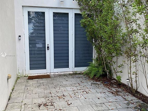 5th image of 10560 NW 63rd Ter #10560