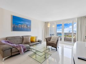 1717 N Bayshore Dr