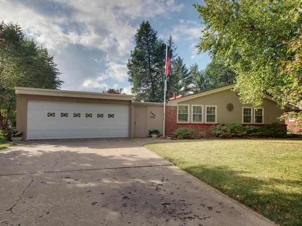 328 Lincoln Hl NW, Quincy, IL 62301