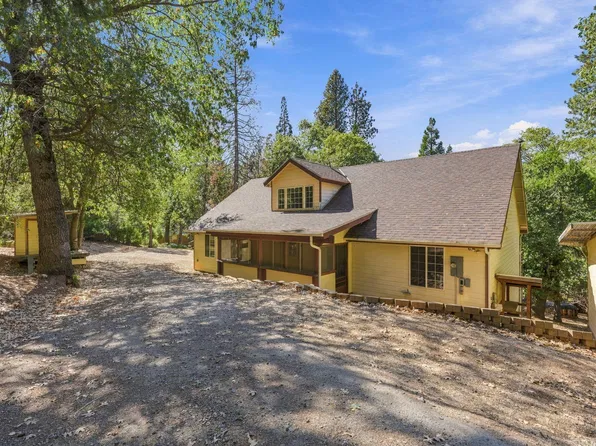 1283 Wy Court, Springville, CA 93265