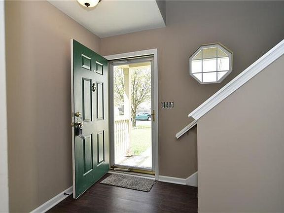 3rd image of 10819 Amber Glow Ln