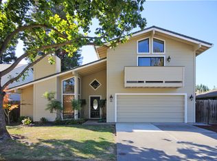 56 Hidden Lake Cir, Sacramento, CA