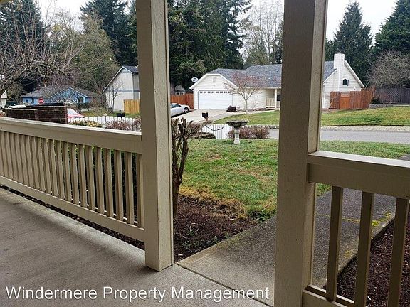 2nd image of 6953 Troy Ln NE