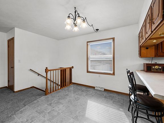 5th image of 4015 Washington Ln