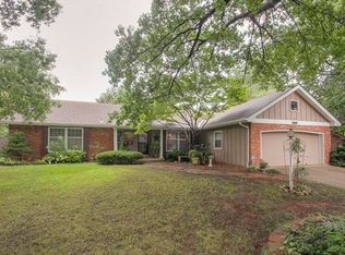 1503 SW 6th St, Lees Summit, MO 64081