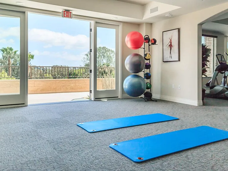 Avia La Jolla — Photo 119