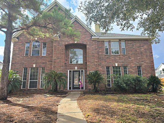 3rd image of 20315 Lakeland Falls Dr