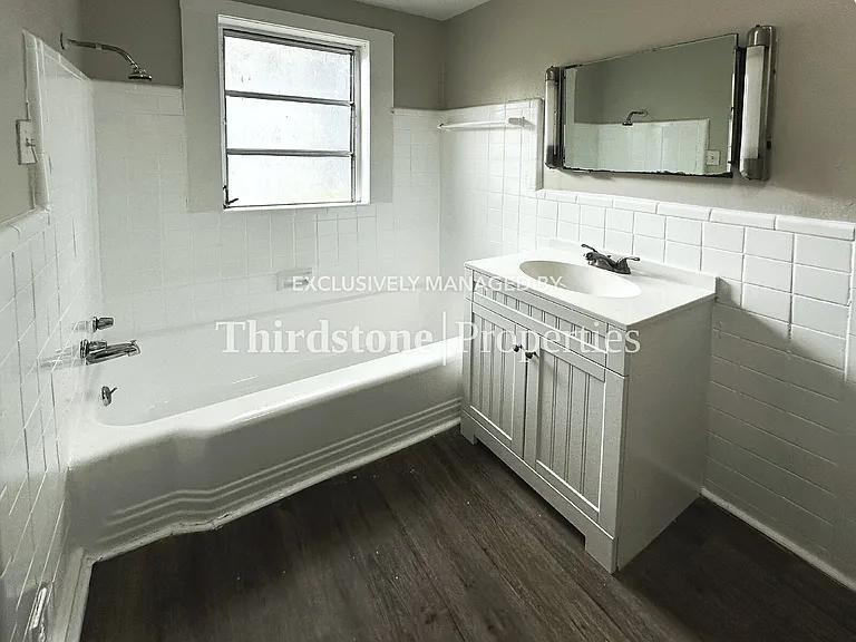 6965 Lorain St — Photo 15