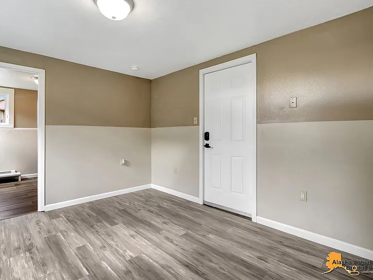 1335 Hyder St — Photo 7