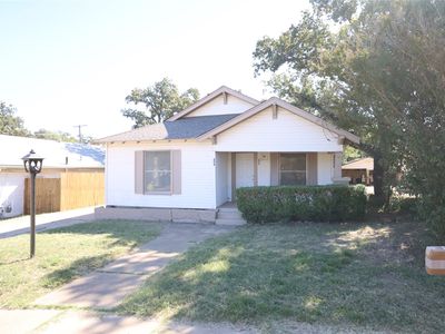 808 W Valley St, Eastland, TX, 76448