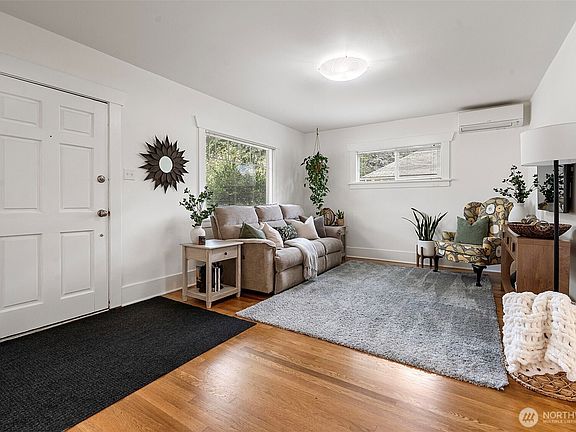 2nd image of 2521 S L Street