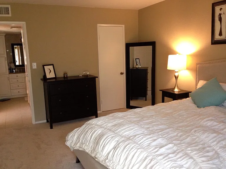22330 Victory Blvd #202 — Photo 8