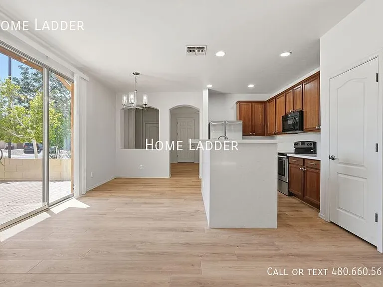 4172 E Santa Fe Ln — Photo 11