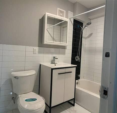 2nd image of 365 Huntington Ave #3B
