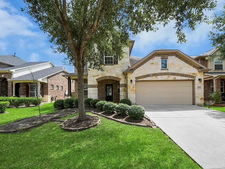 7214 Baitland Dr — Photo 3
