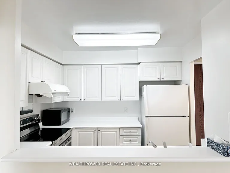 8 Pemberton Ave #1206 — Photo 6