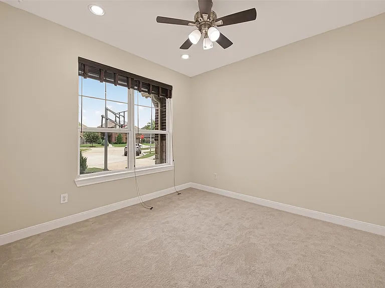 4002 Dogwood Canyon Ln — Photo 16