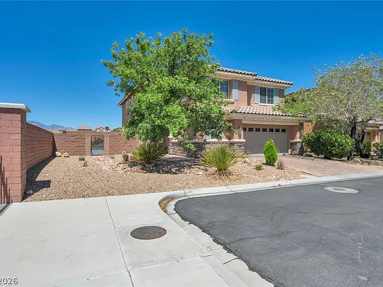 10391 Montes Vascos Dr — Photo 1