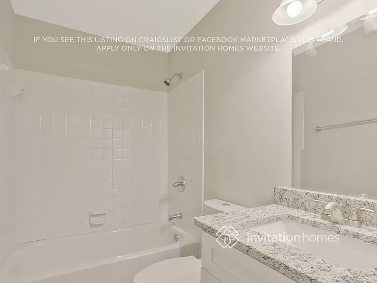 3335 Catalina Dr — Photo 20