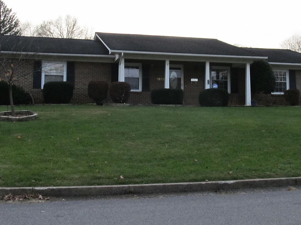 1st image of 1813 Hillsboro Ave #0
