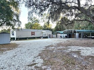 118 E Hillside Dr, Hawthorne, FL 32640