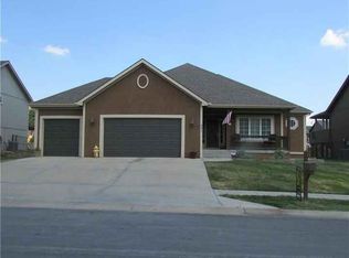 901 Chisam Rd, Kearney, MO 64060