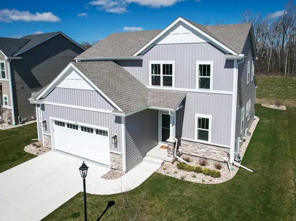 544 Wild Oak ROAD, Hartland, WI 53029