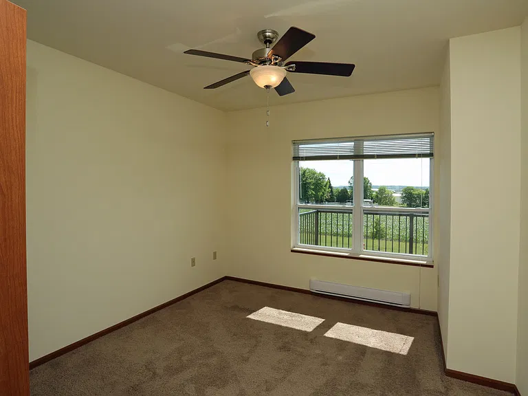 Granite Ridge Apartments — Photo 43