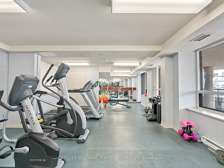 1829 Queen St E #408 — Photo 30